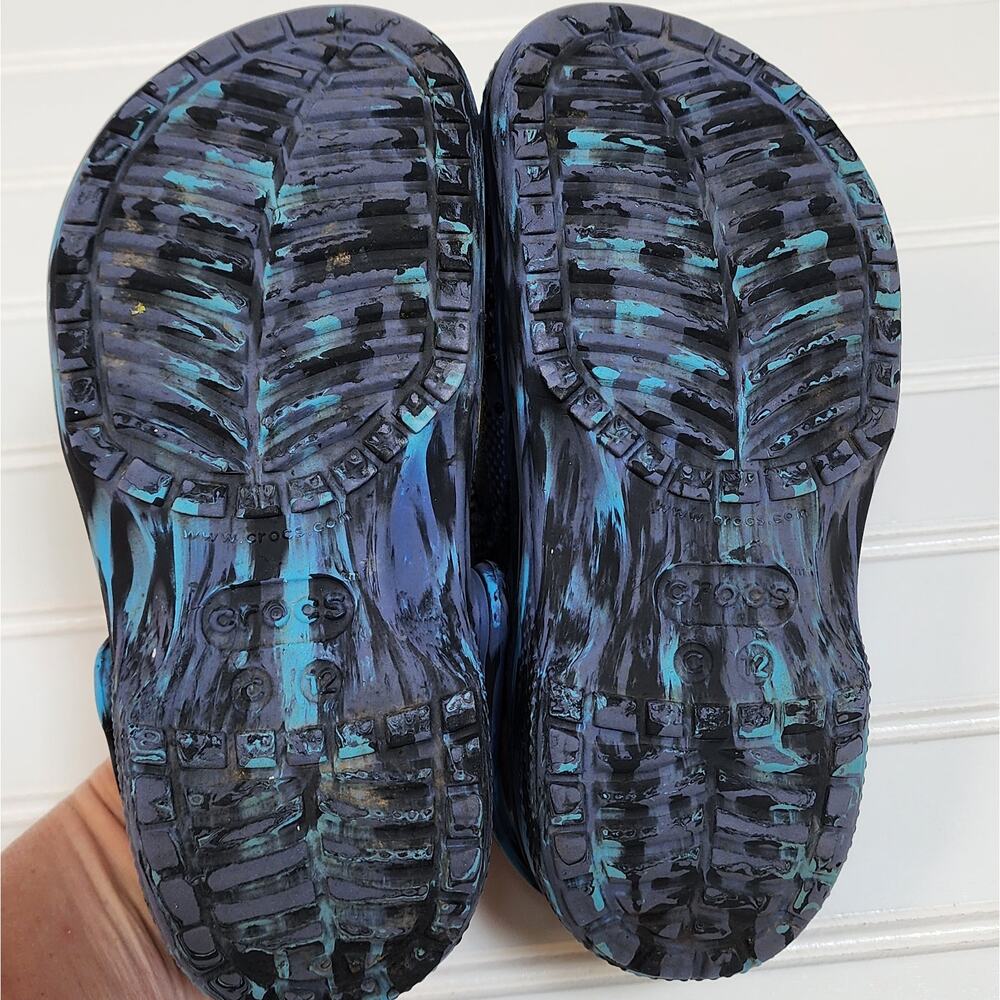 Crocs Classic Marbled Kids Clogs/Sandals Size 12 Little Kids - Picture 10 of 10